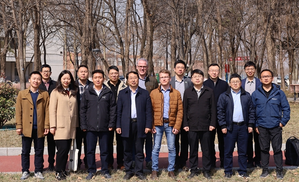 中德畜牧合作项目-合影留念 国产在线
_副本.jpg