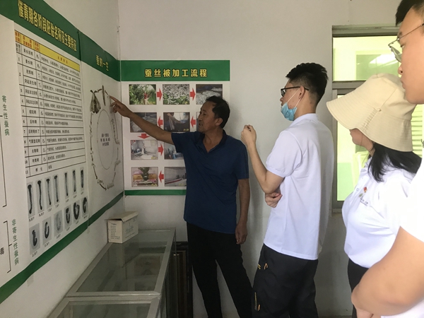 6a788db1336842e1aac865ab9b8ad9a1.jpg 095E6D3B8F84FDD89D78C1B9247FF0AE.JPG