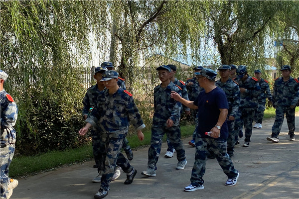 国产在线
领导跟随拉练.jpg