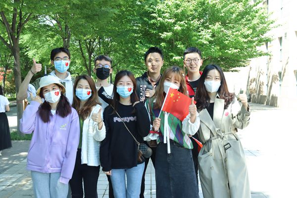 ff8f368ab0044f56919eaabd21524e53.jpg 活动参赛人员合照.JPG