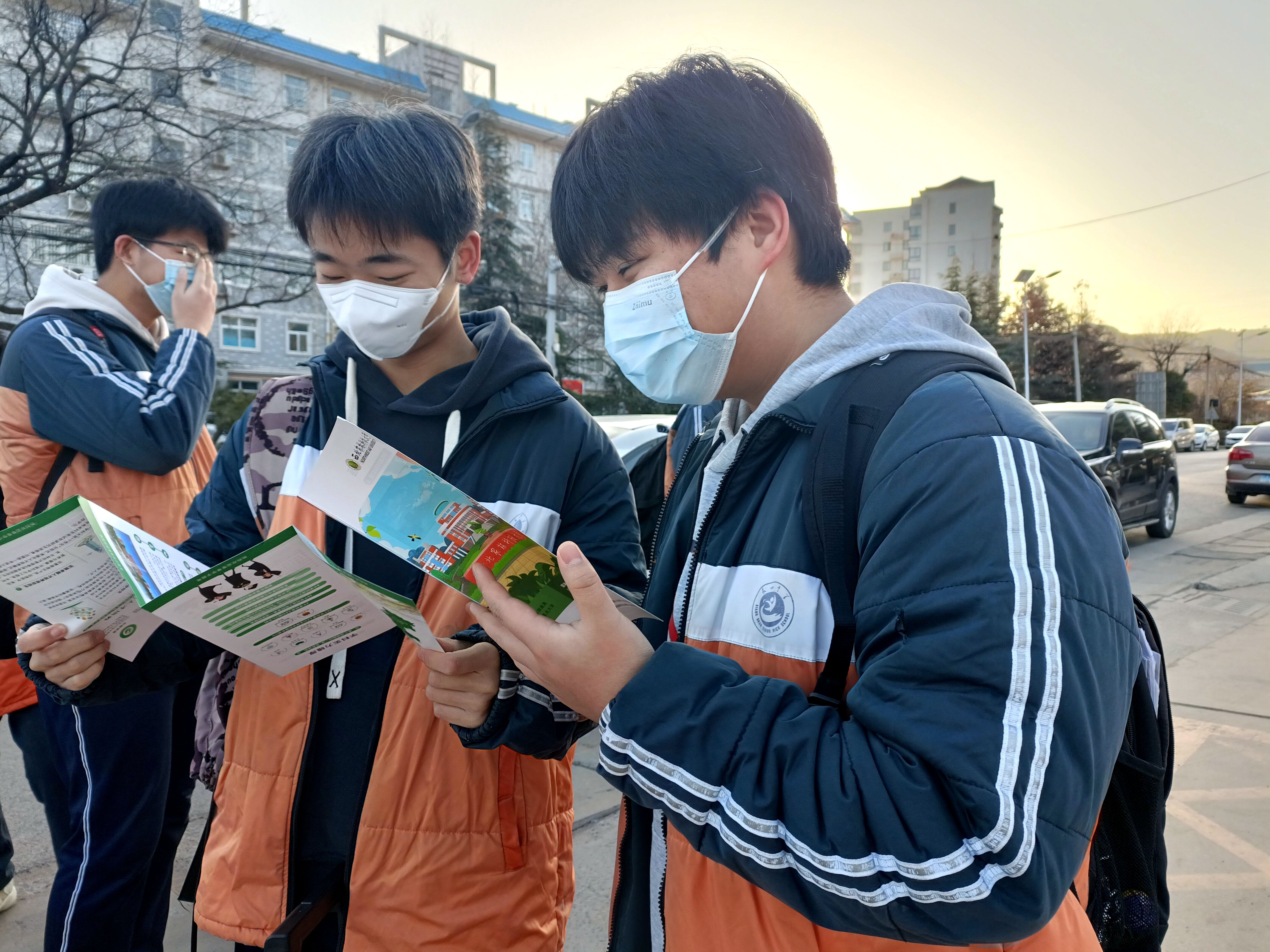 6a97828c03e1458d8cd56069685cf385.jpg 6a97828c03e1458d8cd56069685cf385.jpg