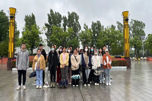 42205692ce9d46689035eb48c1d877fc.jpg 志愿者准备就绪.jpg