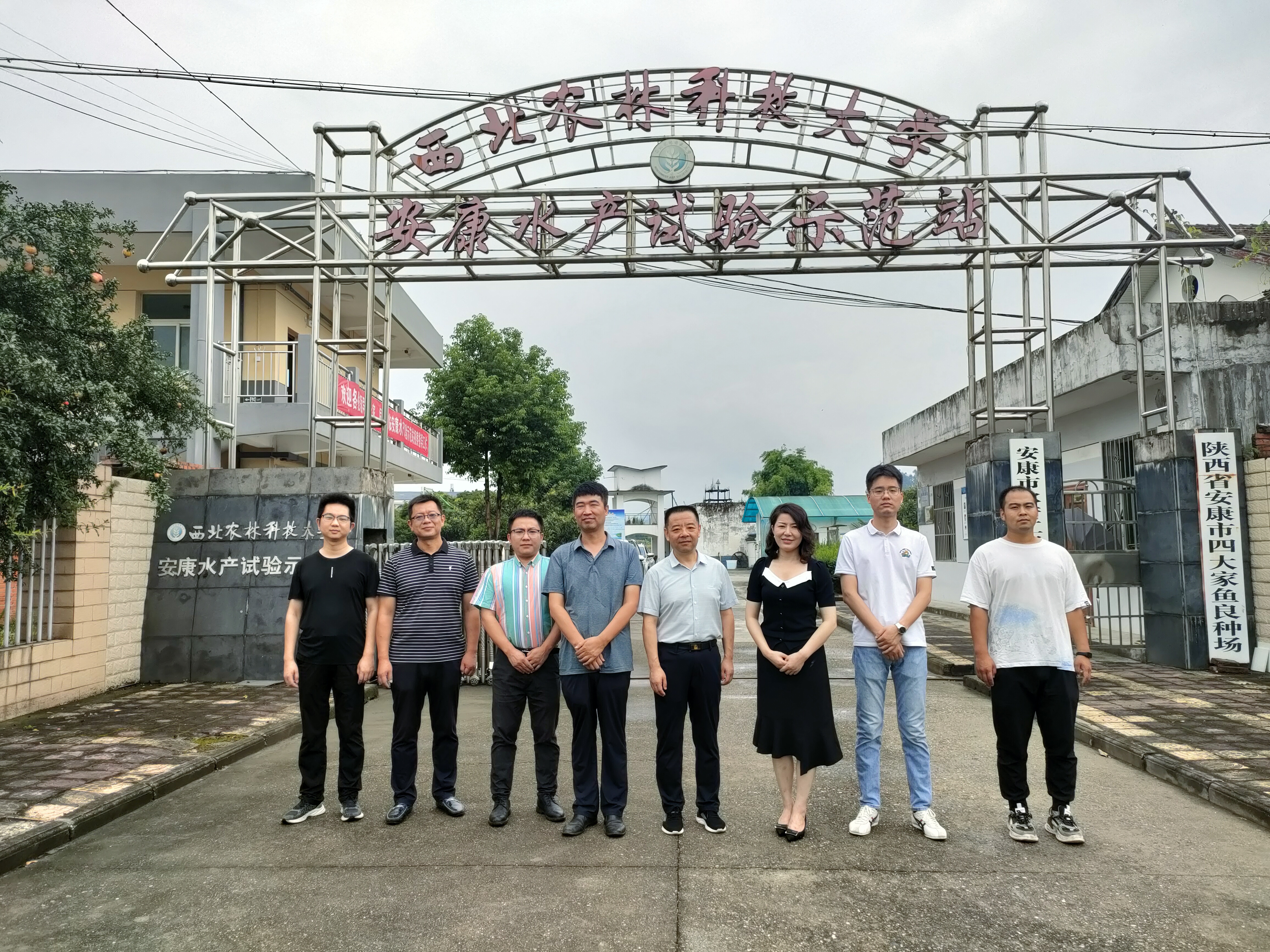 b658ef0a6a2c4e8fa904fc2b3d2ee85e.jpg b658ef0a6a2c4e8fa904fc2b3d2ee85e.jpg