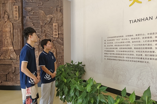 e71105ad36534329bddb11f10e555772.jpg 2.jpg